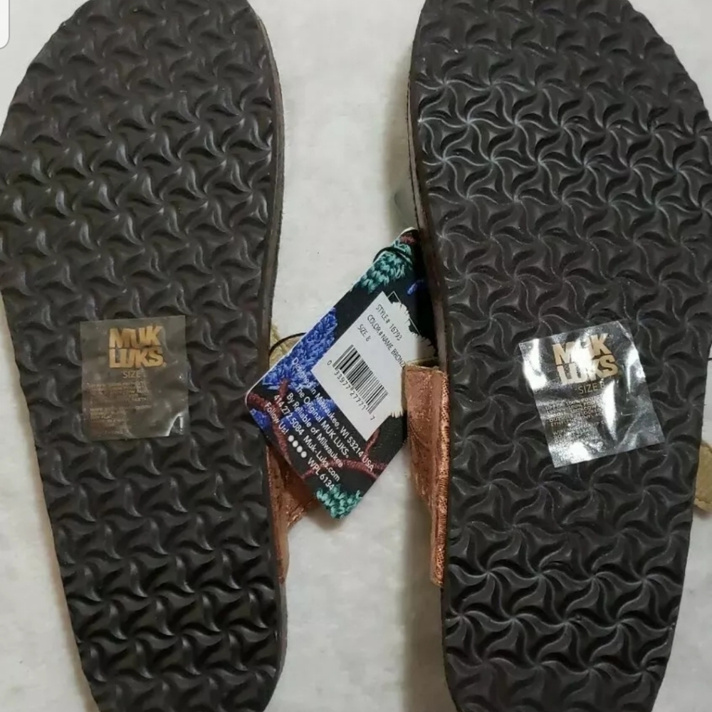 MUK LUKS Thong Sandals Memory Foam Insole - Picture 8 of 8